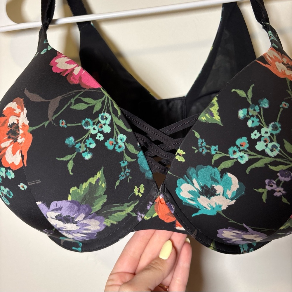 Floral Print Women's Bra Criss Cross Detail Torrid XO Plunge Push-Up 42DDD EUC - Picture 2 of 9